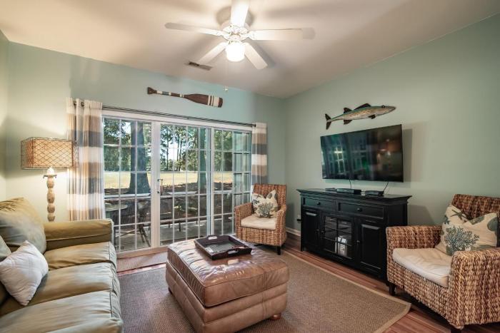 River Club 3 Bedroom: Golf Views and Amenities