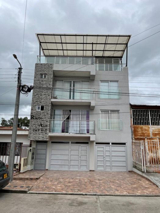 ROCCO & ABBA APTOS AMOBLADOS