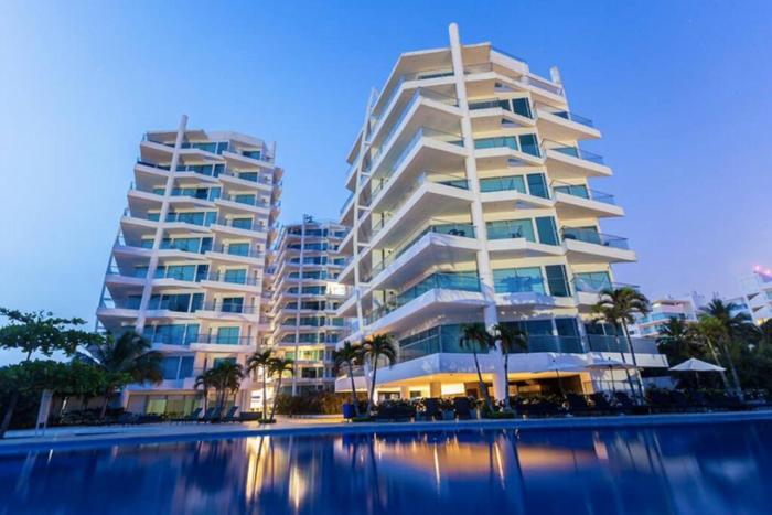 Sensacional Apartamento nuevo frente al mar