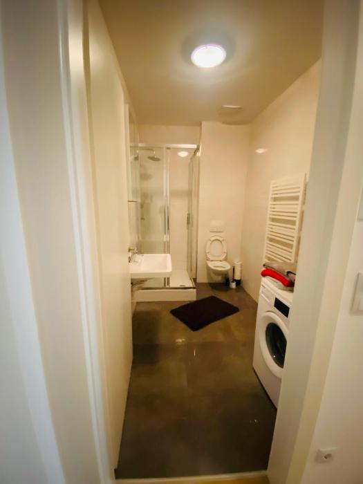 Siebenbrunneng. Nice