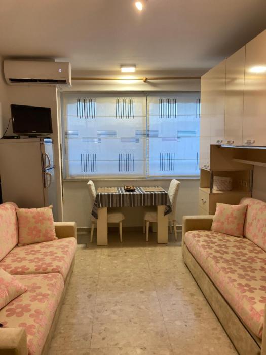 Piazza center studio