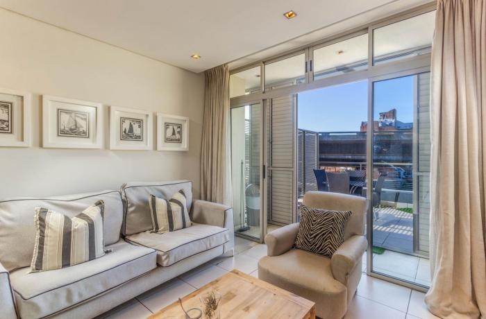 De Waterkant Studio Apartment, fully furnished and equipped