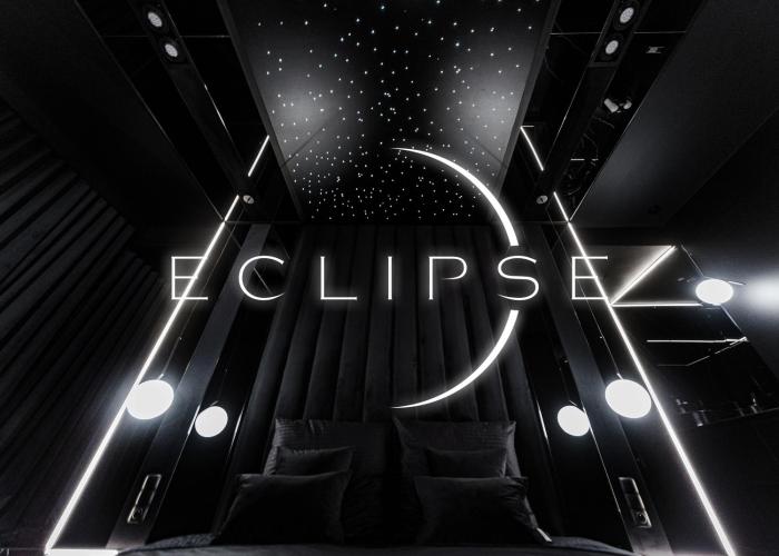 Eclipse Black Room