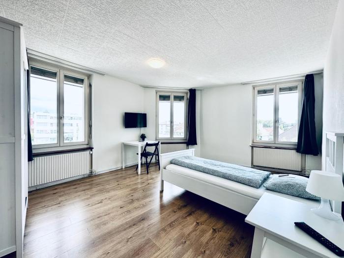 Monteurzimmer - Workers accommodation - ZIMMERzuVERMIETEN in Lengnau BE