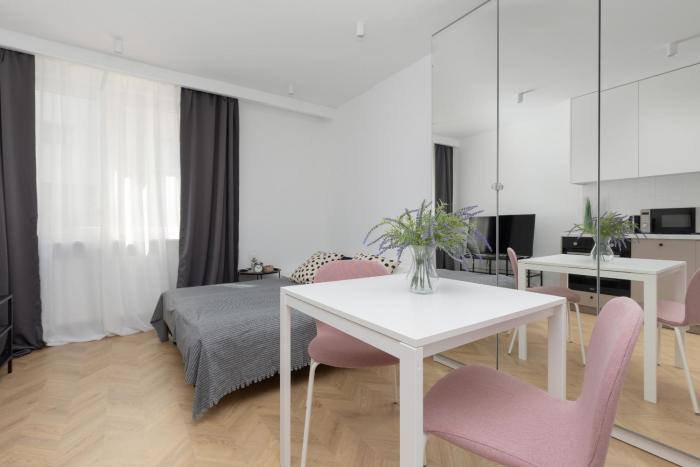 Modern & Cozy Apartment Warsaw Downtown by Renters
