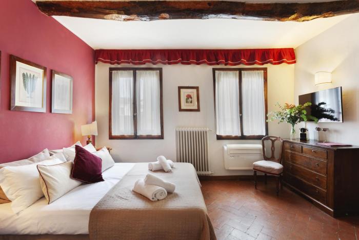 S. Spirito Studio Flat