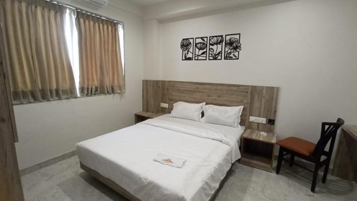 Hotel Jay Palace Inn