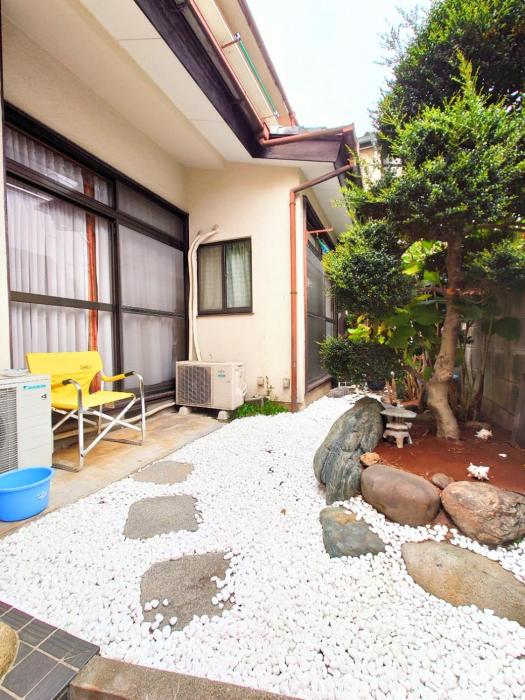 season guest house in nishi shinjuku 100 square meters, 4 bedrooms, 2 living rooms