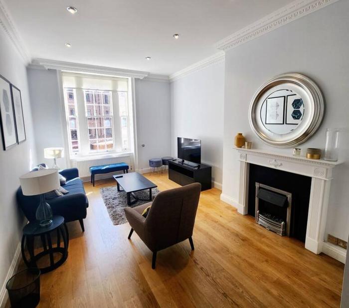 2 bedroom luxury Knightsbridge