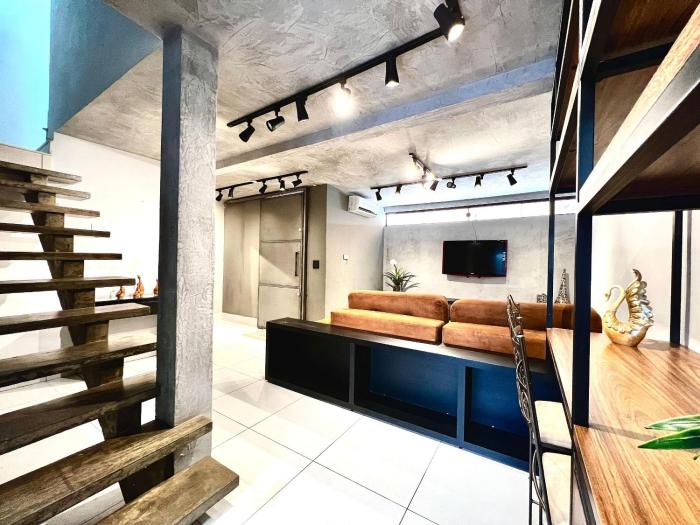 Casa com Piscina e churrasqueira 5 min do Centro