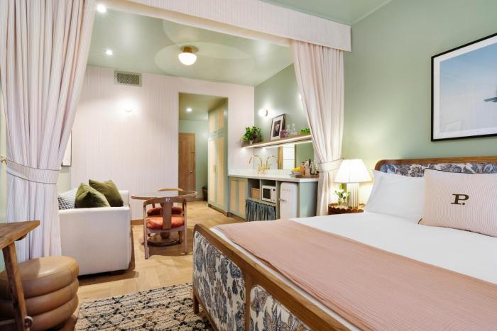 Palihouse Hyde Park Village