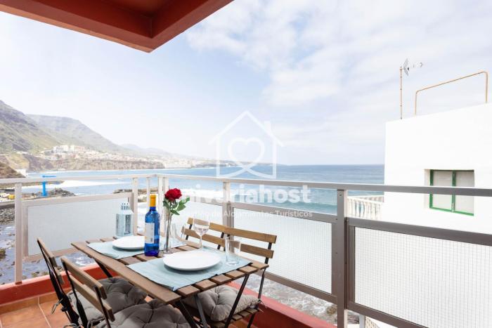 The Atlantic Punta del Hidalgo, by Nivariahost