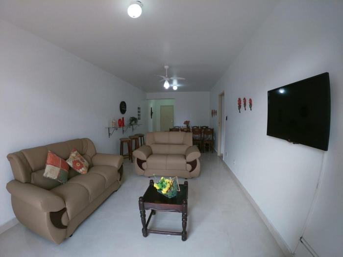 Sala e 3 quartos simples e econômico p 7 pessoas