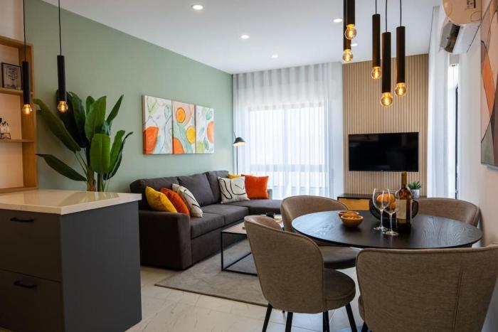 1 bedroom flat completely renovated.