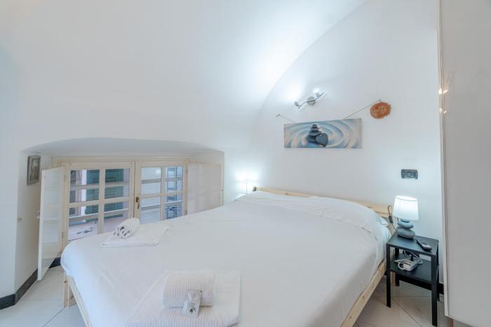 GuestHost - Grillo Cattaneo Central Studio