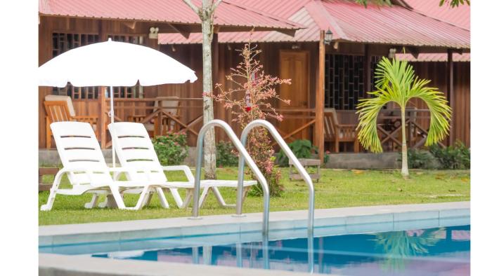 WAKAYA ECOLODGE