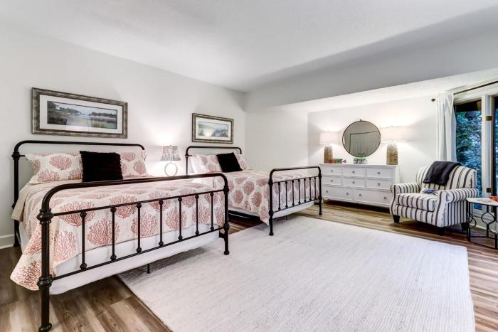 2351 Courtside Villas