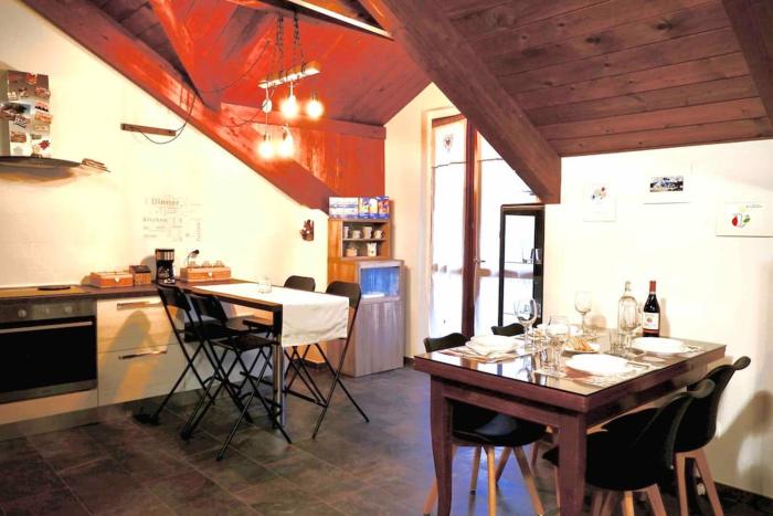 Attico nel cuore delle Langhe - Free Parking Wi-Fi e AC