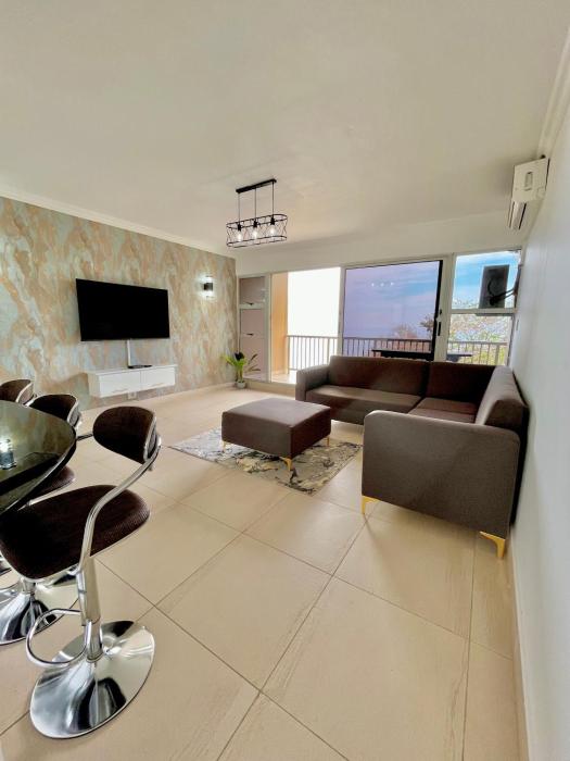Umdloti Beachfront Paradise With 180 Degree Sea Views - 3 Bedroom Apartment