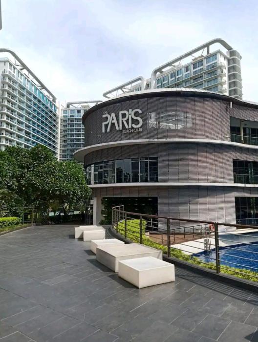 Cozy 1BR Condo in Azure Urban Resort Residences
