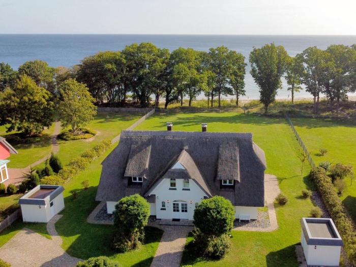 Reethus am Strand - Haushälfte 1 mit Kamin, Sauna