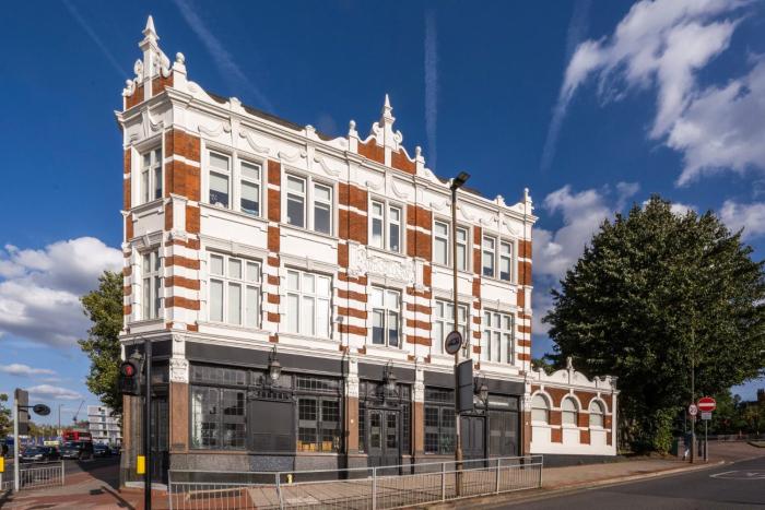 Antigallican in London