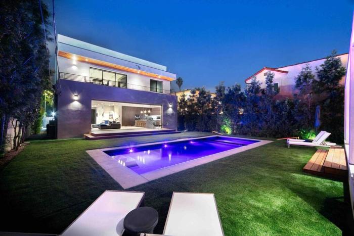 Hollywood Hills 5 BR Villa, Pool, Rooftop, Parking