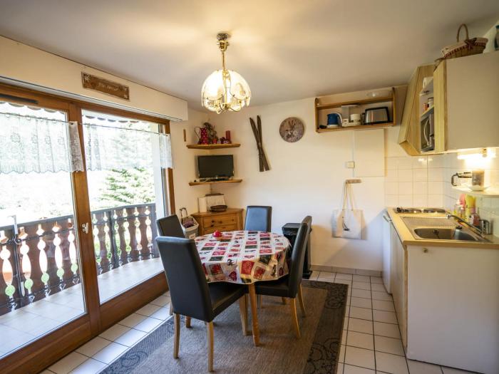 Studio confortable à Châtel – 4 pers, balcon, expo SO, proche du centre - FR-1-676-168