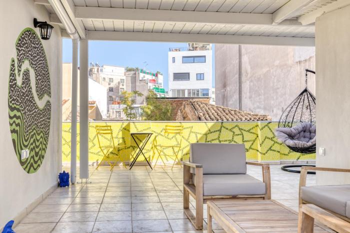Chic rooftop studio w terrace - Near Acropolis