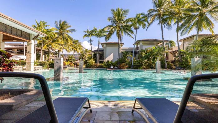 AZURE 187 Port Douglas