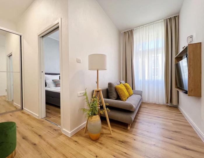 Chariming and Comfy Studio