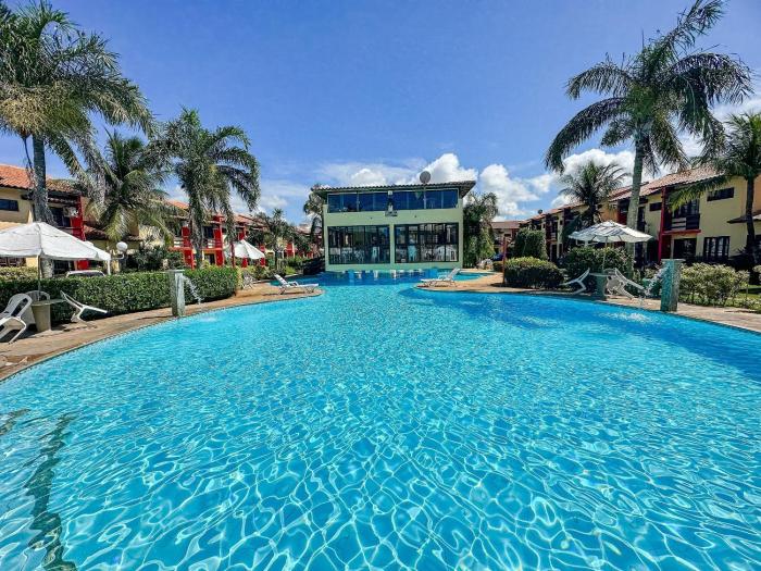 Casas com 2 ou 3 suítes no Residencial Jerusalem 2,frente mar em Coroa Vermelha (BA), condomíonio com piscina, sauna e portaria 24hrs atravessou a rua está no mar.