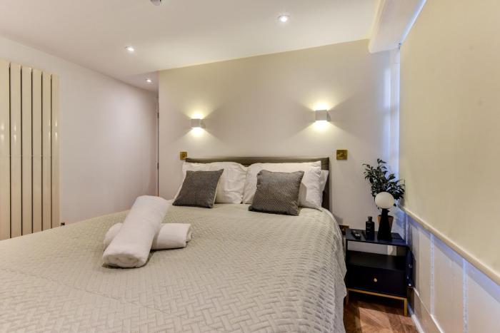 Spacious Brighton Home 2 Ensuites, Weekly & Monthly Stays-Marine LGF Bluehouse Shortlets Brighton