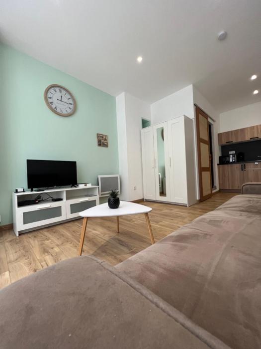 Villa la Brise , Studio "Le Mistral"