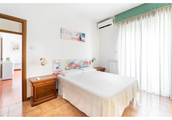 Tinas House - Bright and near Metro C