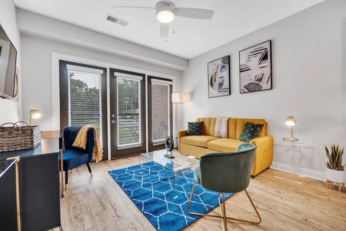 Modern Luxury ~ King Bed ~ 1BR in Plaza Midwood