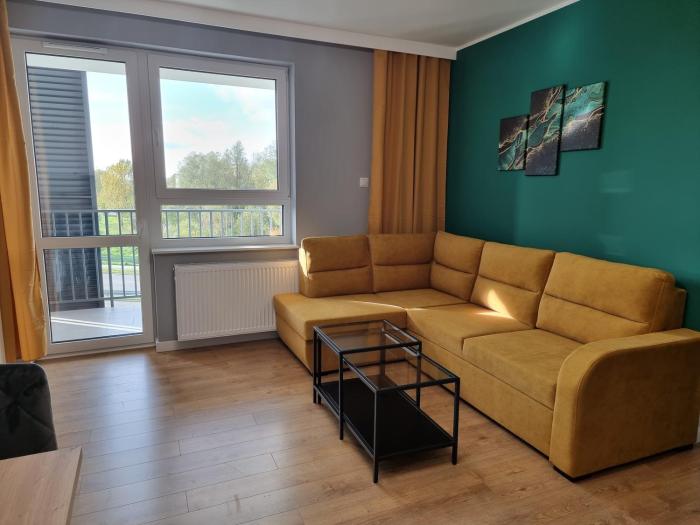 Nowy piękny apartament spokojna okolica, zielono, w poblizu basen, silownia, galerie, lotnisko 8 min