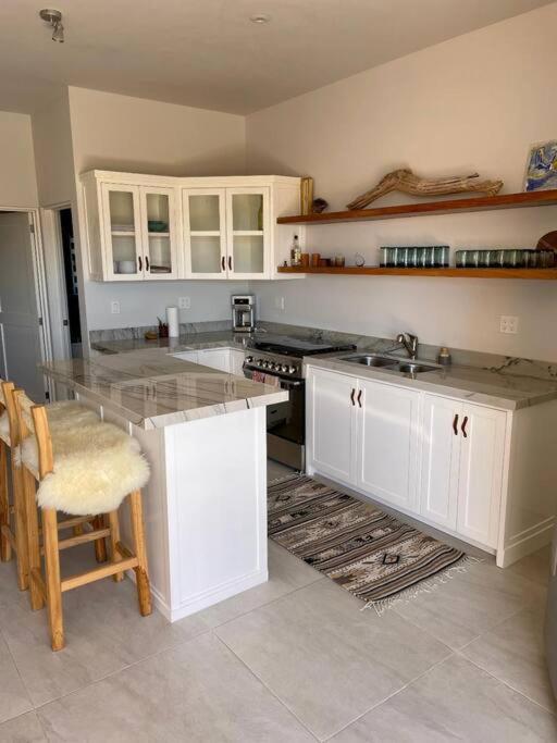 12C Amazing Views, Brand New Top Floor 2BR 2BA