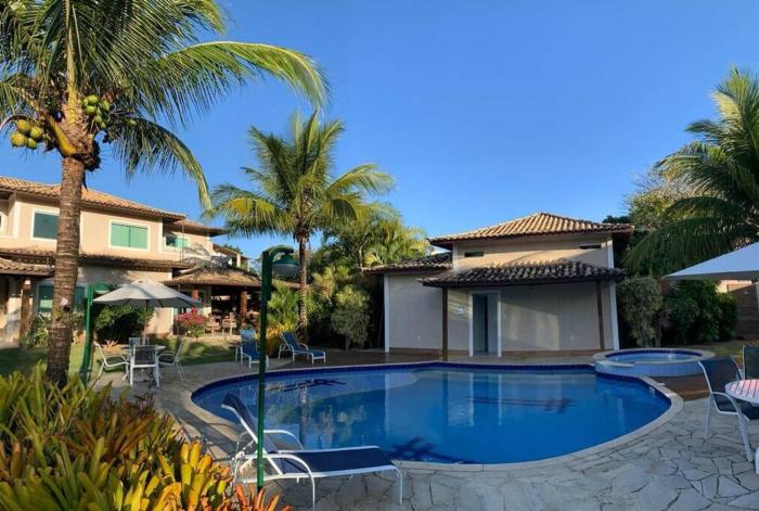 Geriba casa do canto- 2 minutos da praia a pé