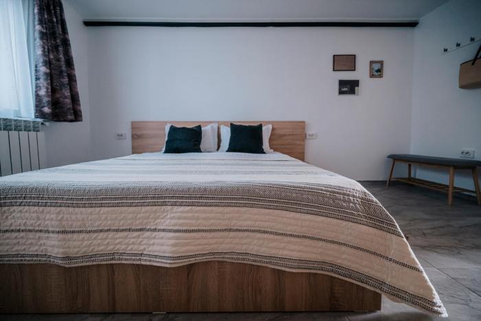 Spacious studio near lake