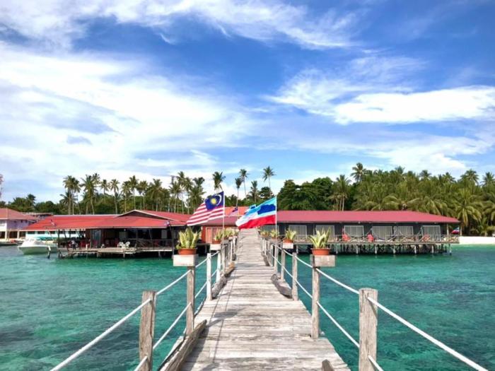 Mabul Backpackers