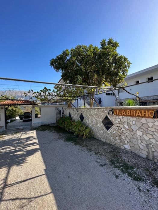 Villa Braho