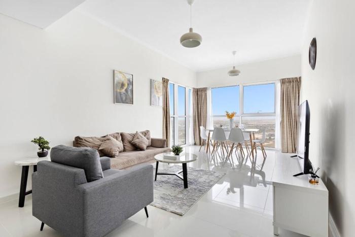 StoneTree - Spacious Modern 2BR Apartment