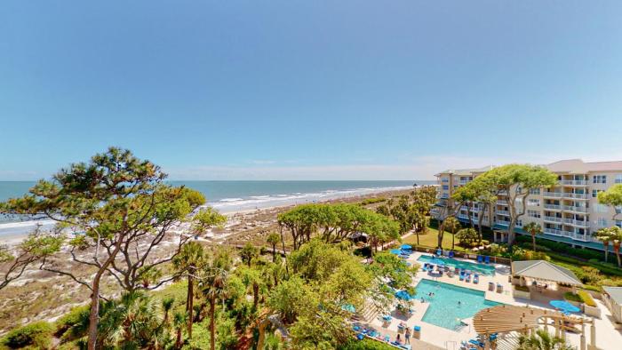 6508 Hampton Place North