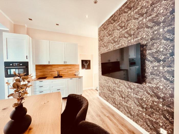 CASA REHSE I Loft-Apartment I kostenlos Parken & WLAN I Self-Check-in I ÖPNV I 65Zoll-TV