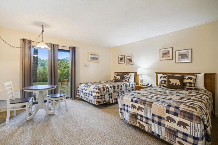 Cedarbrook Hotel Room w2 doubles 101