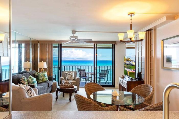 Hololani A404- Ocean views from every room, 2 bedroom condo