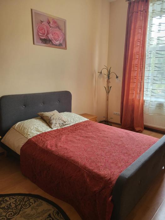 Apartment near St. Elizabeth Church