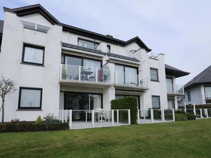 Luxury Apartment with Terrace