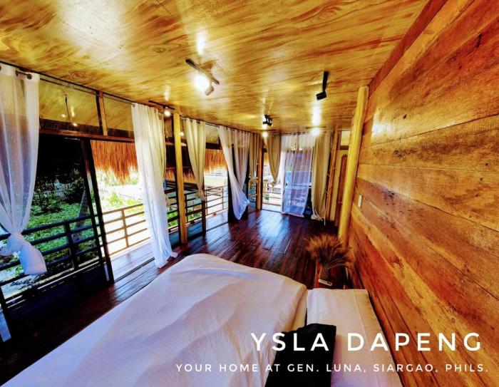 Ysla Dapeng Siargao